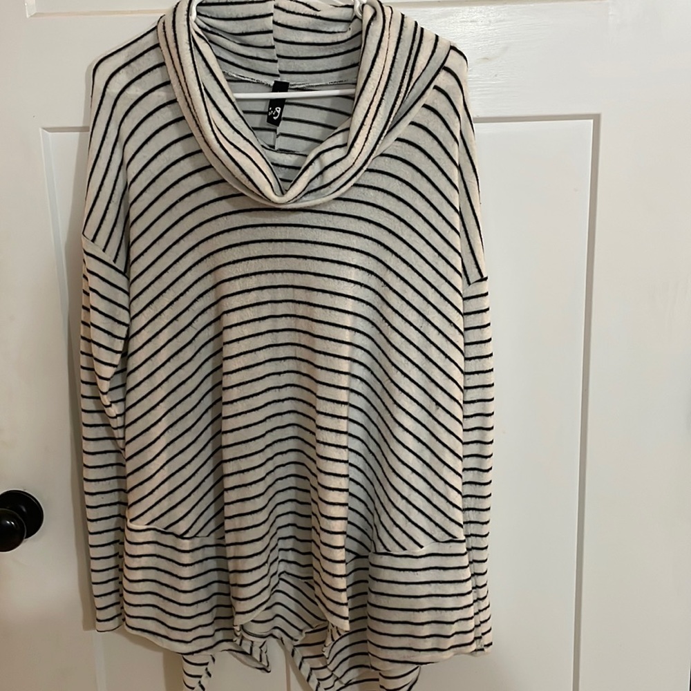 Women’s size large white with black stripes ING sweater